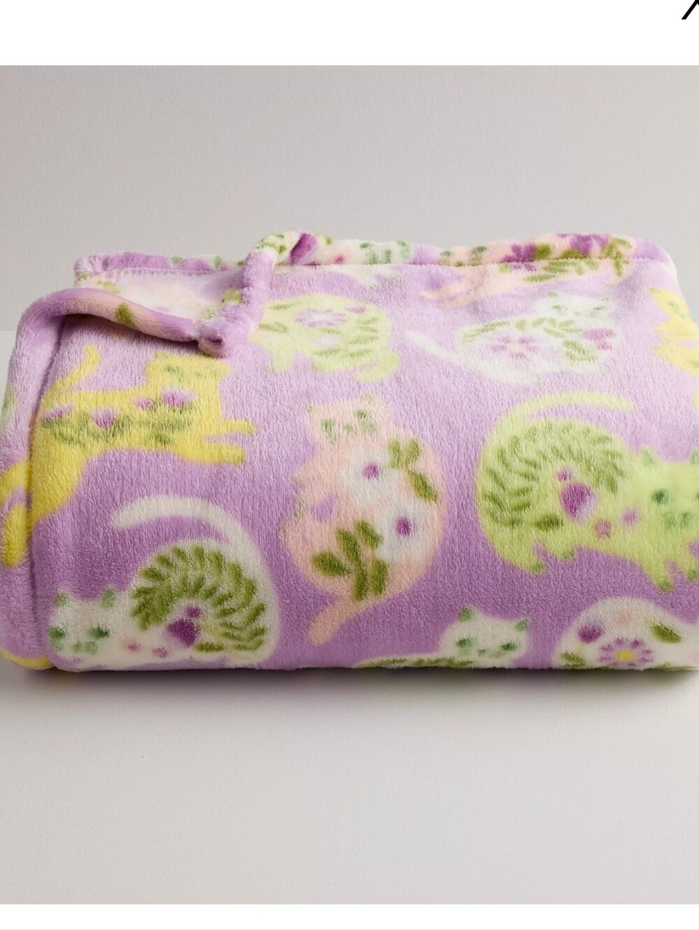 New Plush Lavender Cat Print Throw Blanket 1665-953